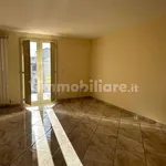 Affitto 3 camera appartamento di 78 m² in Marcianise