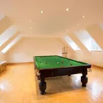 Rent 9 bedroom house in London