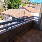 Rent 3 bedroom apartment of 66 m² in Cavaillon