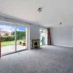 Rent 4 bedroom house in Reigate and Banstead