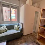 Rent 1 bedroom apartment of 45 m² in Milano