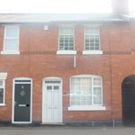 Rent 3 bedroom flat in West Midlands