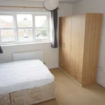 Rent 4 bedroom flat in East Midlands