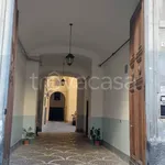 Affitto 2 camera appartamento di 80 m² in Napoli