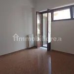 Affitto 3 camera appartamento di 95 m² in Taranto