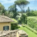 Rent 8 bedroom house of 500 m² in Firenze