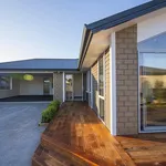 Rent 3 bedroom house in Waikiwi