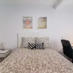 Rent a room of 100 m² in madrid