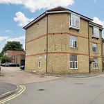 Flat to rent in Drum Lane, Ashford TN23