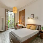 Rent 7 bedroom apartment in Barcelona