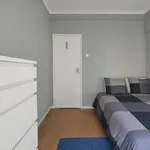 Rent a room in lisbon