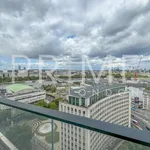 Rent 2 bedroom apartment of 103 m² in Southbank Place