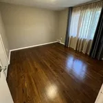 Rent 2 bedroom apartment of 93 m² in Oakland