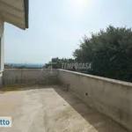 Rent 6 bedroom house of 650 m² in Rome