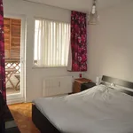 Rent 2 bedroom apartment in Ixelles