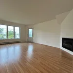 Rent 4 bedroom apartment in Sherbrooke