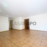 Rent 1 bedroom house of 372 m² in Leiria