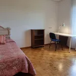 Alquilo 4 dormitorio apartamento de 153 m² en Palencia