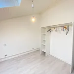 Appartement de 94 m² avec 4 chambre(s) en location à Mont