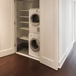 Rent 3 bedroom apartment in Manhattan