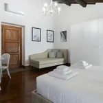 Rent 2 bedroom apartment of 100 m² in rome