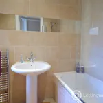 Rent 3 bedroom flat in Glasgow