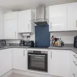 Rent 2 bedroom flat in South East England