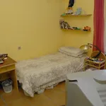 Rent a room in Madrid']