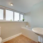 Rent 3 bedroom apartment of 95 m² in Tynemouth