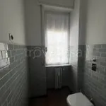 Rent 2 bedroom apartment of 68 m² in Milano