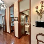 Rent 4 bedroom apartment of 158 m² in Turin