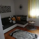 Najam 2 spavaće sobe stan od 70 m² u Matulji