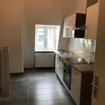 Miete 4 Schlafzimmer wohnung von 10 m² in Frankfurt