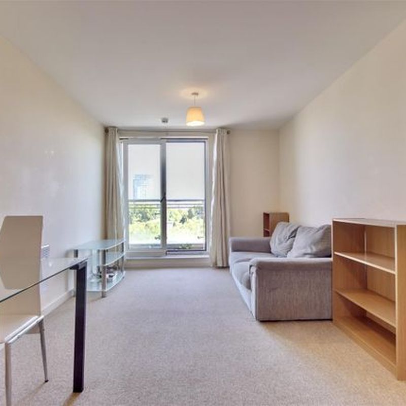 Flat to rent in The Round House, Gunwharf Quays, Portsmouth PO1 Portsea Island