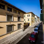 Rent 1 bedroom apartment of 49 m² in Florence