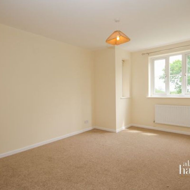 Detached house to rent in Drury Close, Hook SN4