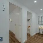 Rent 4 bedroom apartment in Barcelona