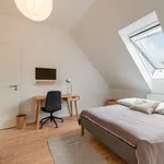 Rent a room of 132 m² in berlin