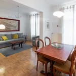 Miete 3 Schlafzimmer wohnung von 98 m² in Frankfurt am Main