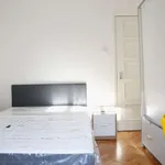 Rent 3 bedroom apartment of 61 m² in lisbon