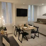 Rent 2 bedroom apartment of 484 m² in Marseille