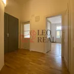 Pronajměte si 2 ložnic/e byt o rozloze 78 m² v Prague