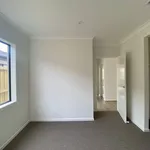 Rent 4 bedroom house in Armstrong Creek VIC 3217