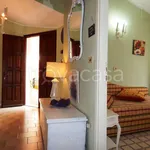 Rent 4 bedroom house of 100 m² in Valeggio sul Mincio