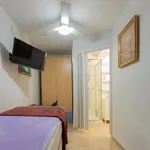 Rent 4 bedroom apartment in Valencia