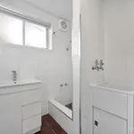 Rent 2 bedroom apartment in Yarraville