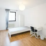 Rent 1 bedroom apartment of 10 m² in Düsseldorf