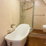 Rent 2 bedroom flat in North West England