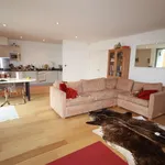 Rent 2 bedroom apartment in London