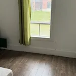 Rent 6 bedroom apartment in Sherbrooke